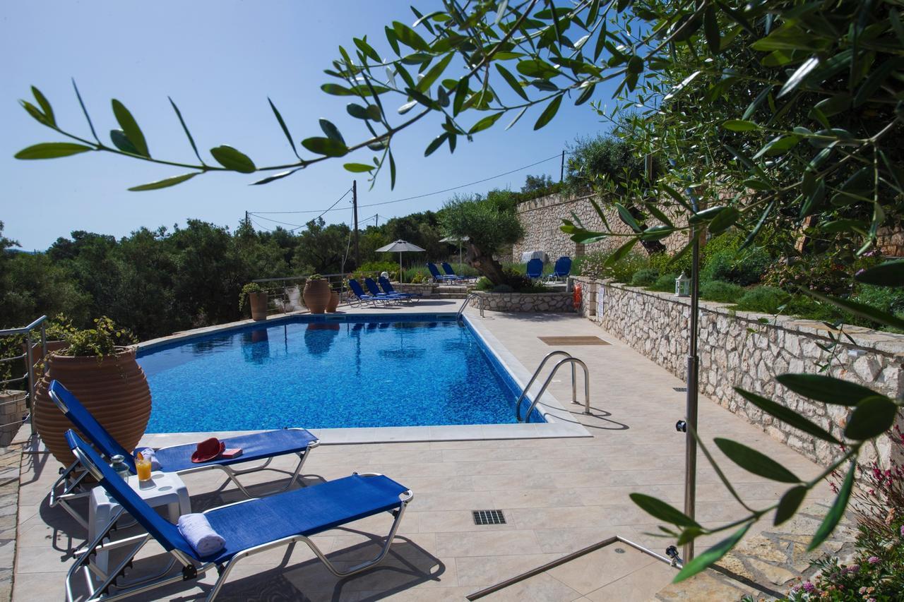 סיבוטה Villas Amantea- Four Villas With Big Pool And Infinity Pool מראה חיצוני תמונה