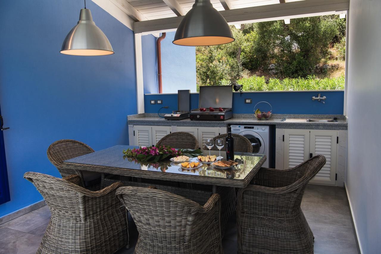 סיבוטה Villas Amantea- Four Villas With Big Pool And Infinity Pool מראה חיצוני תמונה